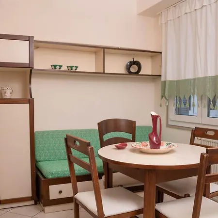 F & B Collection - Vintage Flat In The City Center