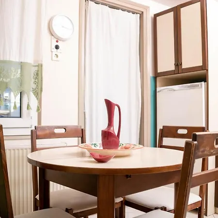 شقة F & B Collection - Vintage Flat In The City Center