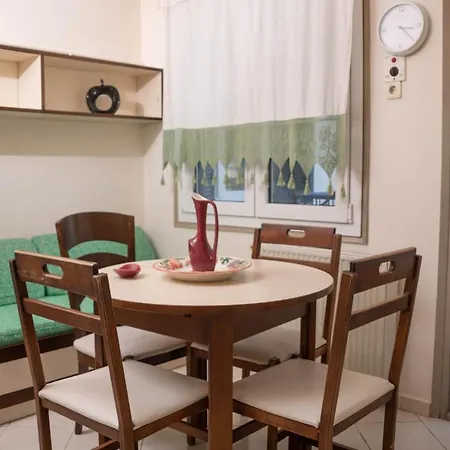 F & B Collection - Vintage Flat In The City Center شقة