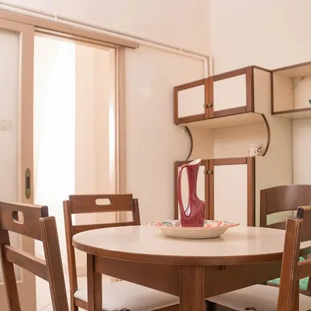 F & B Collection - Vintage Flat In The City Center *