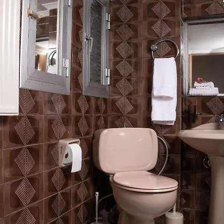 F & B Collection - Vintage Flat In The City Center