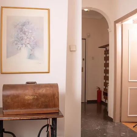 شقة F & B Collection - Vintage Flat In The City Center