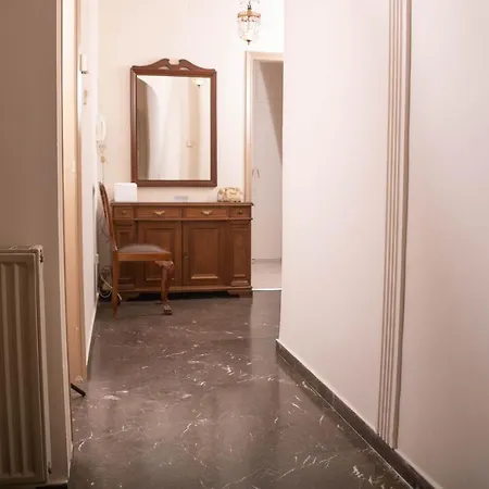 F & B Collection - Vintage Flat In The City Center *
