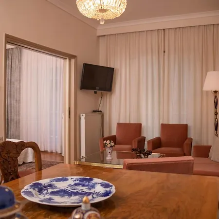 F & B Collection - Vintage Flat In The City Center