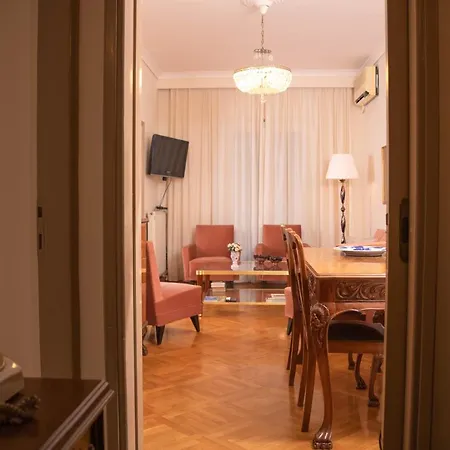 F & B Collection - Vintage Flat In The City Center * سالونيك